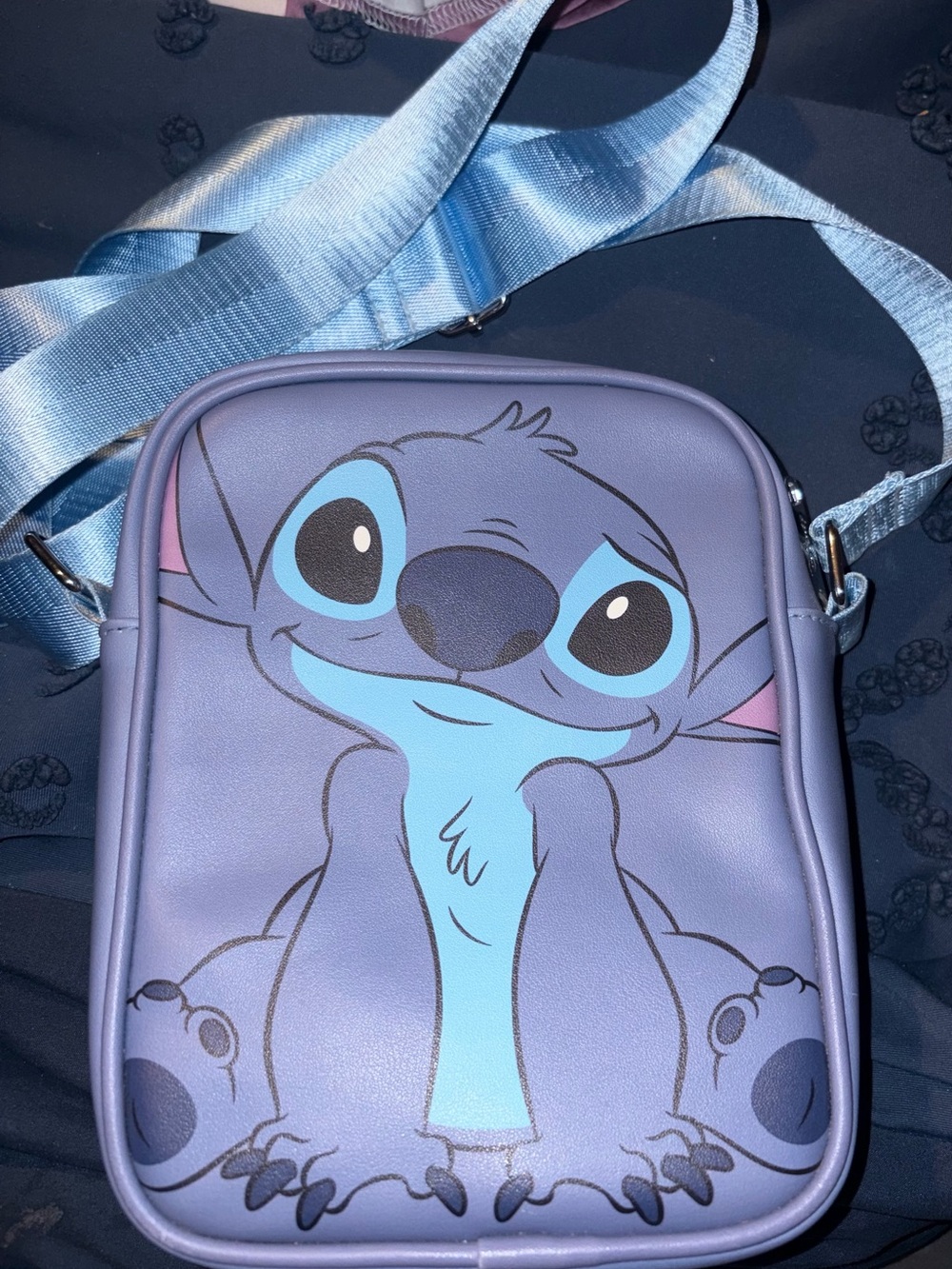 The cutest Stitch bag there ever was.💙 Shows no signs of wear.